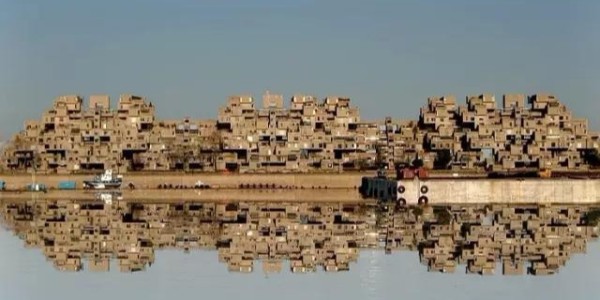 建筑是一個城市的態(tài)度!