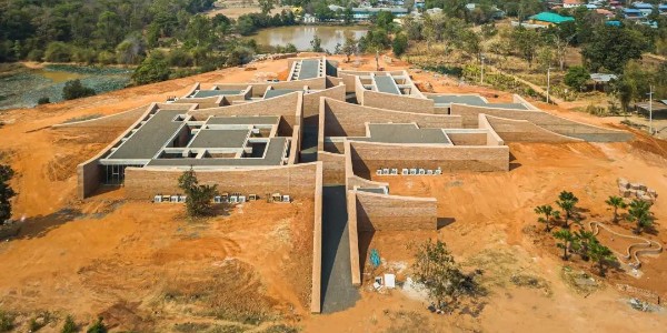 質(zhì)樸材料下的豐富空間 | 泰國(guó) 大象博物館